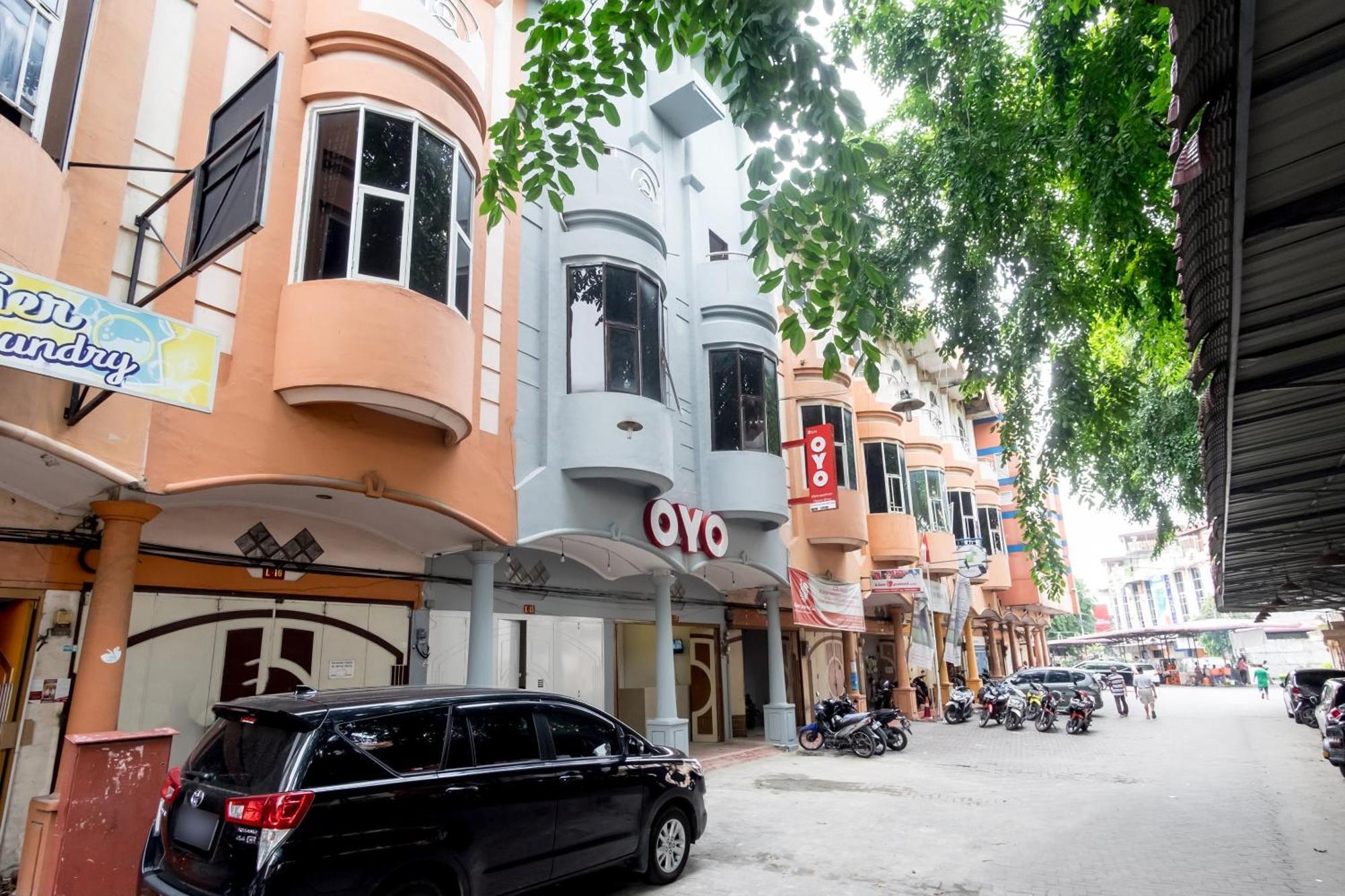 Hotel O Metropolitan Homestay Near Komplek Asia Megamas ميدان المظهر الخارجي الصورة